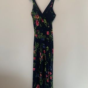 Le Lis maxi dress with floral print new with tags M